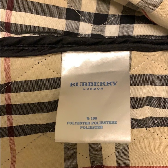 Burberry size small quilted jacket - Picture 5 of 12